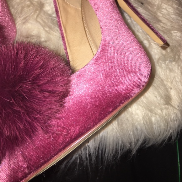 Velvet Pumps - Picture 6 of 6